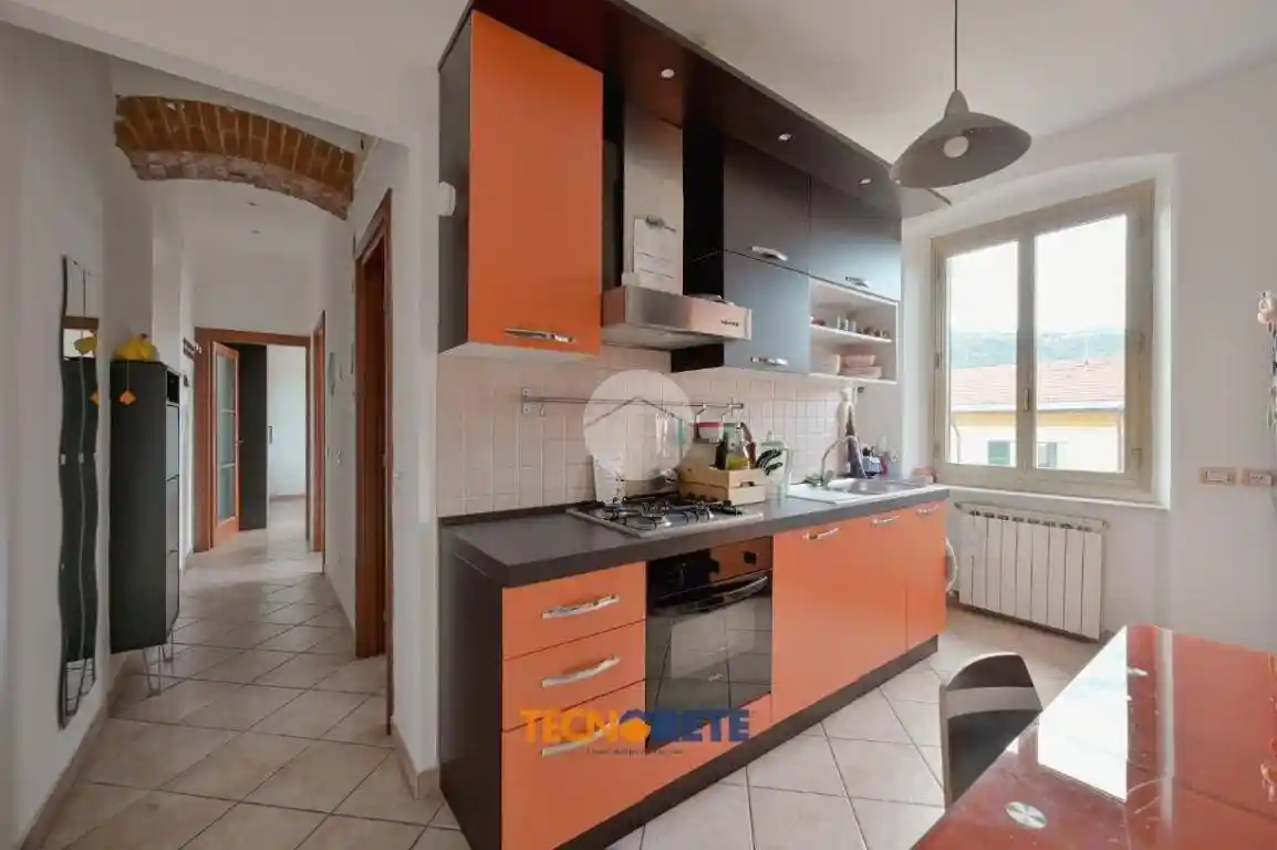 Trilocale via Nino Bixio 22, Centro Storico, La Spezia - foto 2