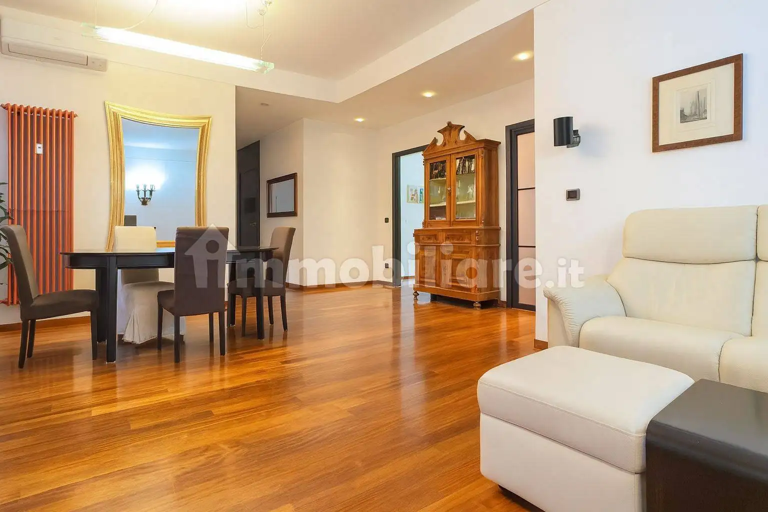 Appartamento in vendita a Bologna