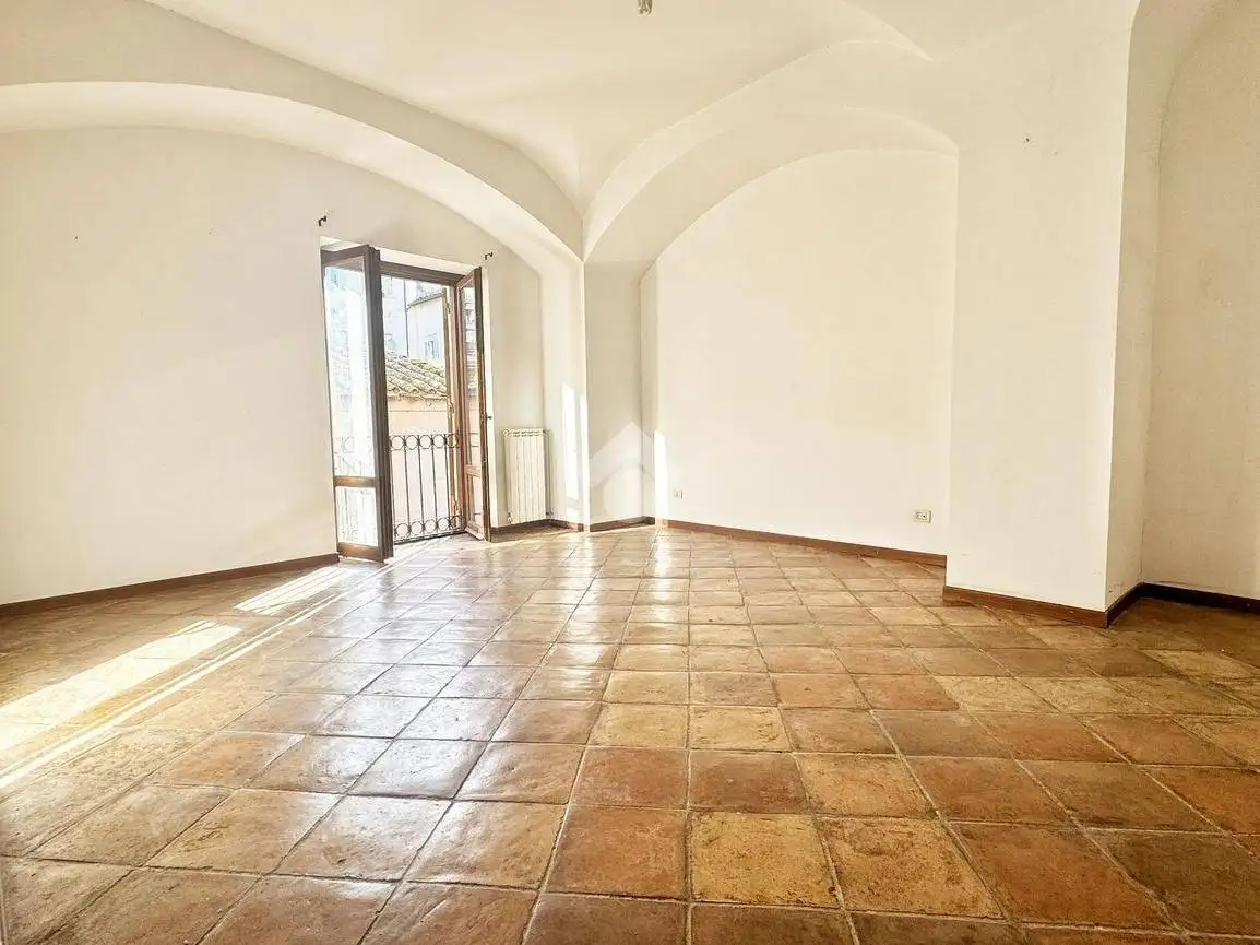 Trilocale Appartamento vicolo DELLE SCALETTE 12, Centro, Anguillara Sabazia - foto 4