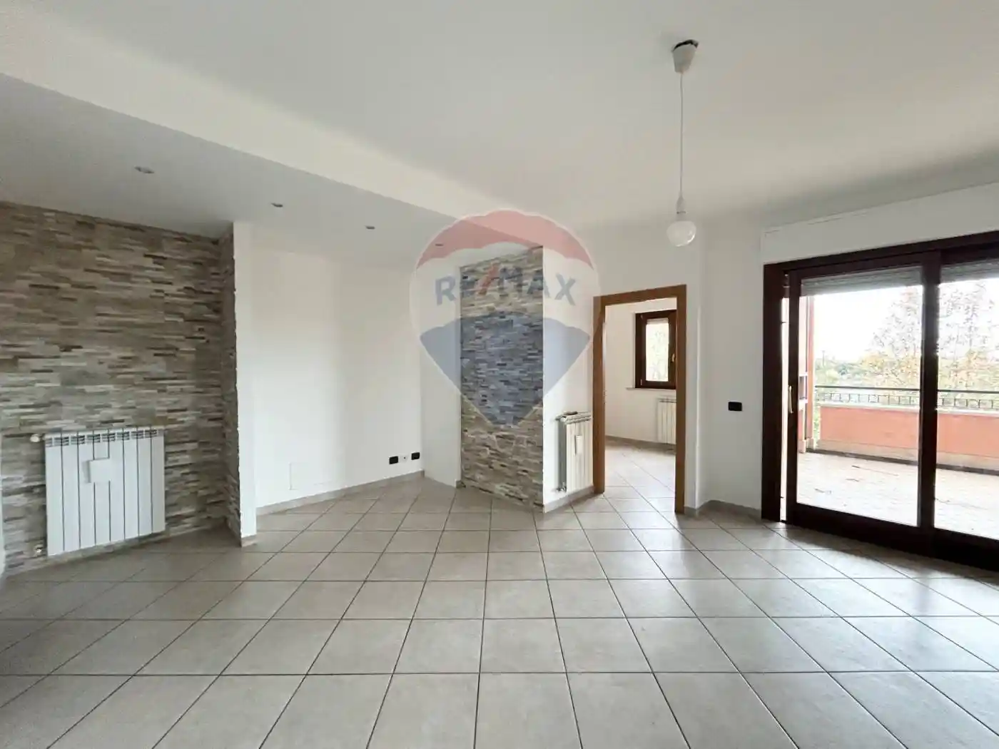 Quadrilocale via Piemonte 83, Centro, Aprilia - foto 2