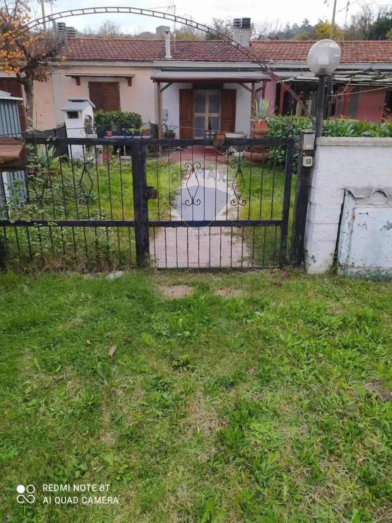 Casa indipendente in vendita a Castel Focognano