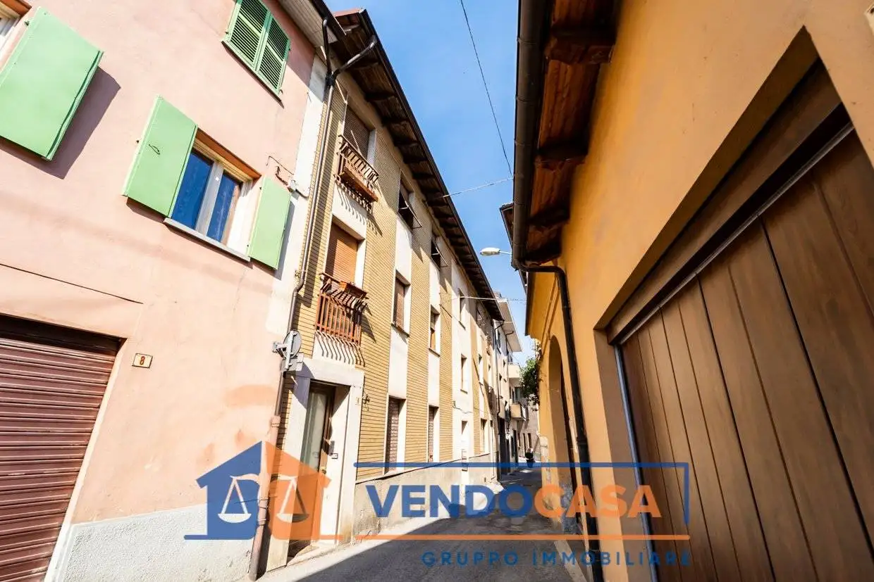 Palazzo - Edificio in vendita a Boves