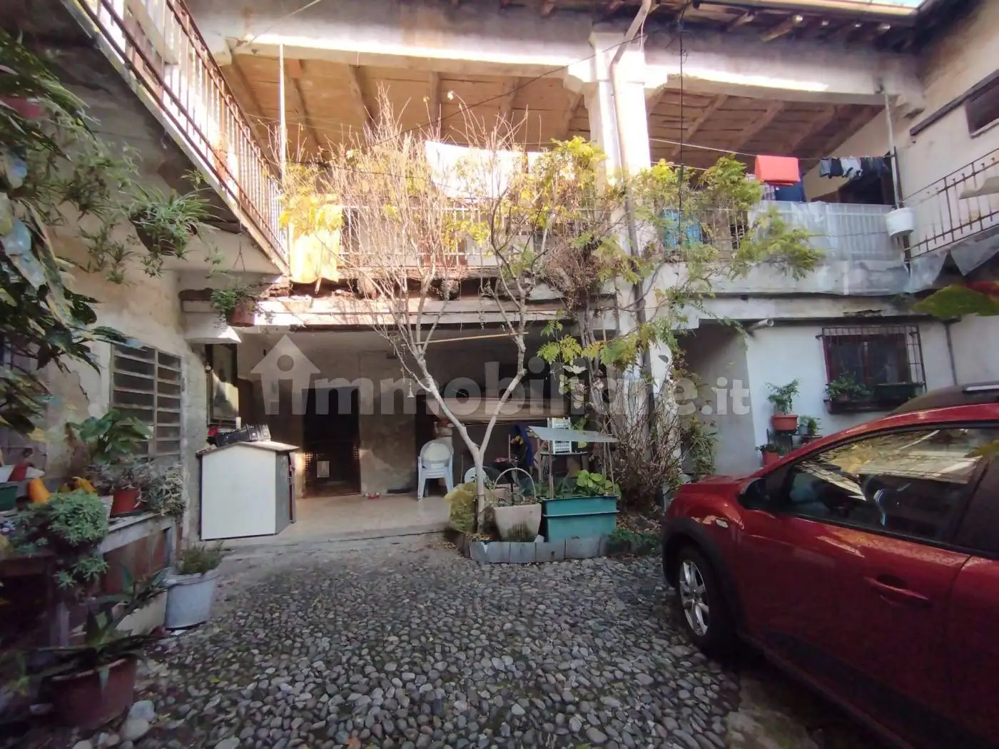 Cascina piazza Montello 22/24, Centro, Arosio - foto 2