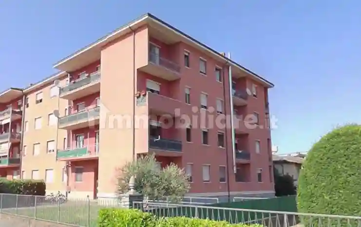 Trilocale via Bergamo 14, Centro, Cologno al Serio - foto 4