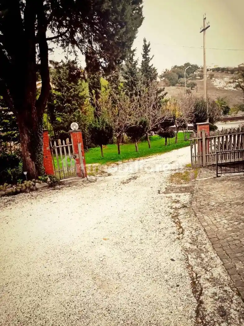 Villa in vendita a Cingoli