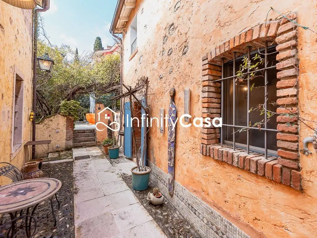 Rustico - Casale in vendita a Cavaion Veronese