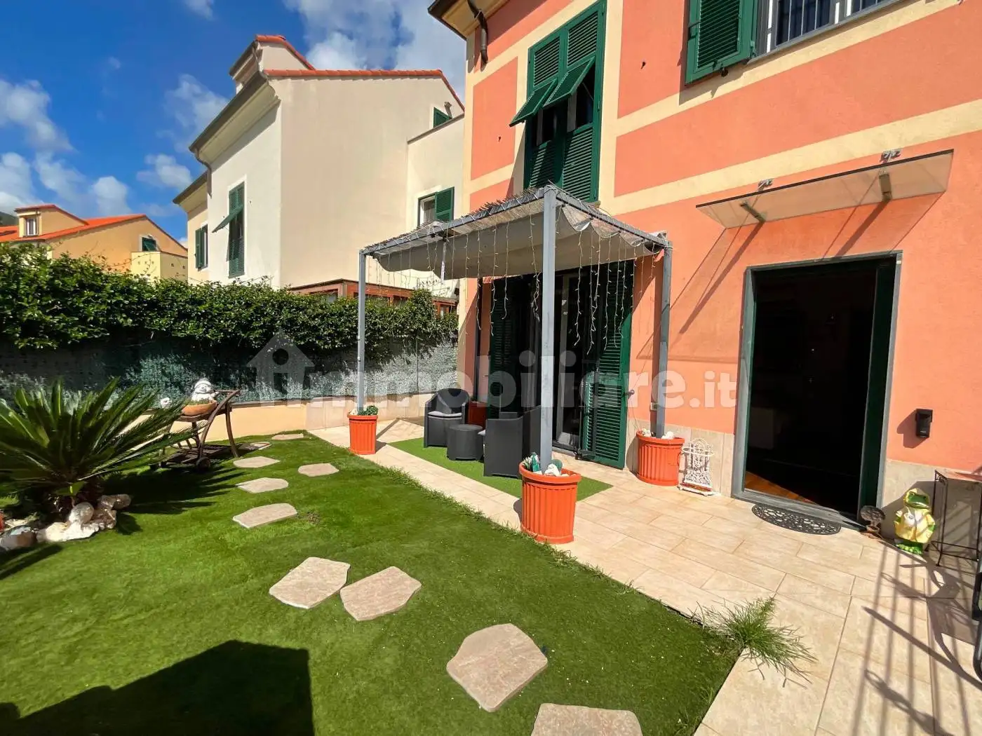Villa a schiera via Lino Saettone, Centro, Albisola Superiore - foto 2