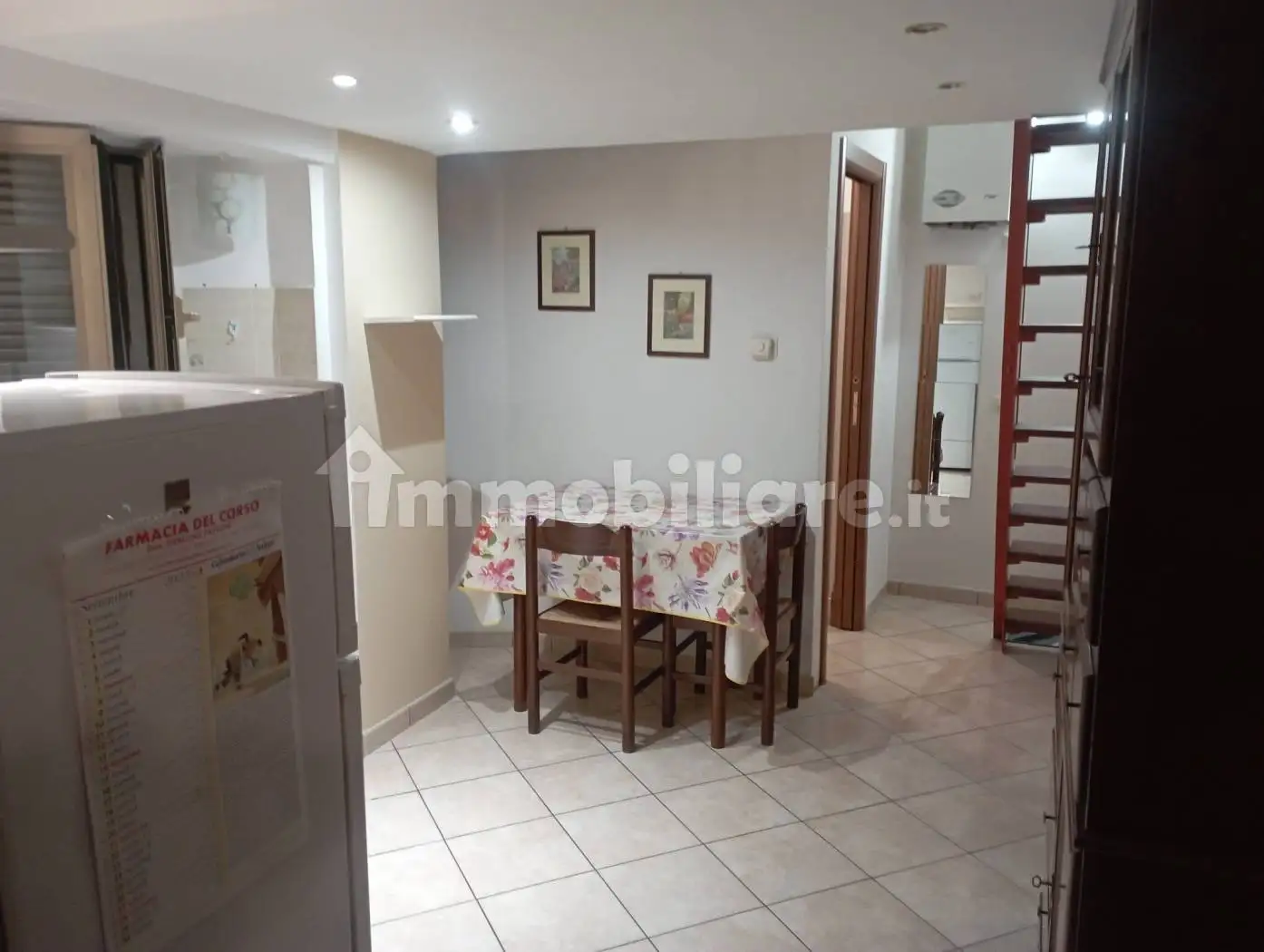 Palazzo - Edificio in affitto a Teramo