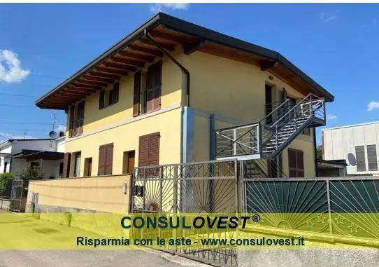 Appartamento in asta a Macherio