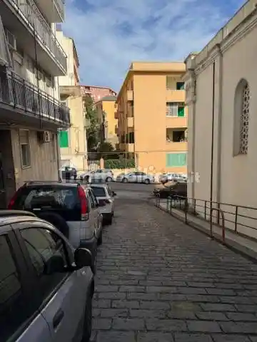 Trilocale salita della Caperrina, Centro Storico, Messina - foto 4