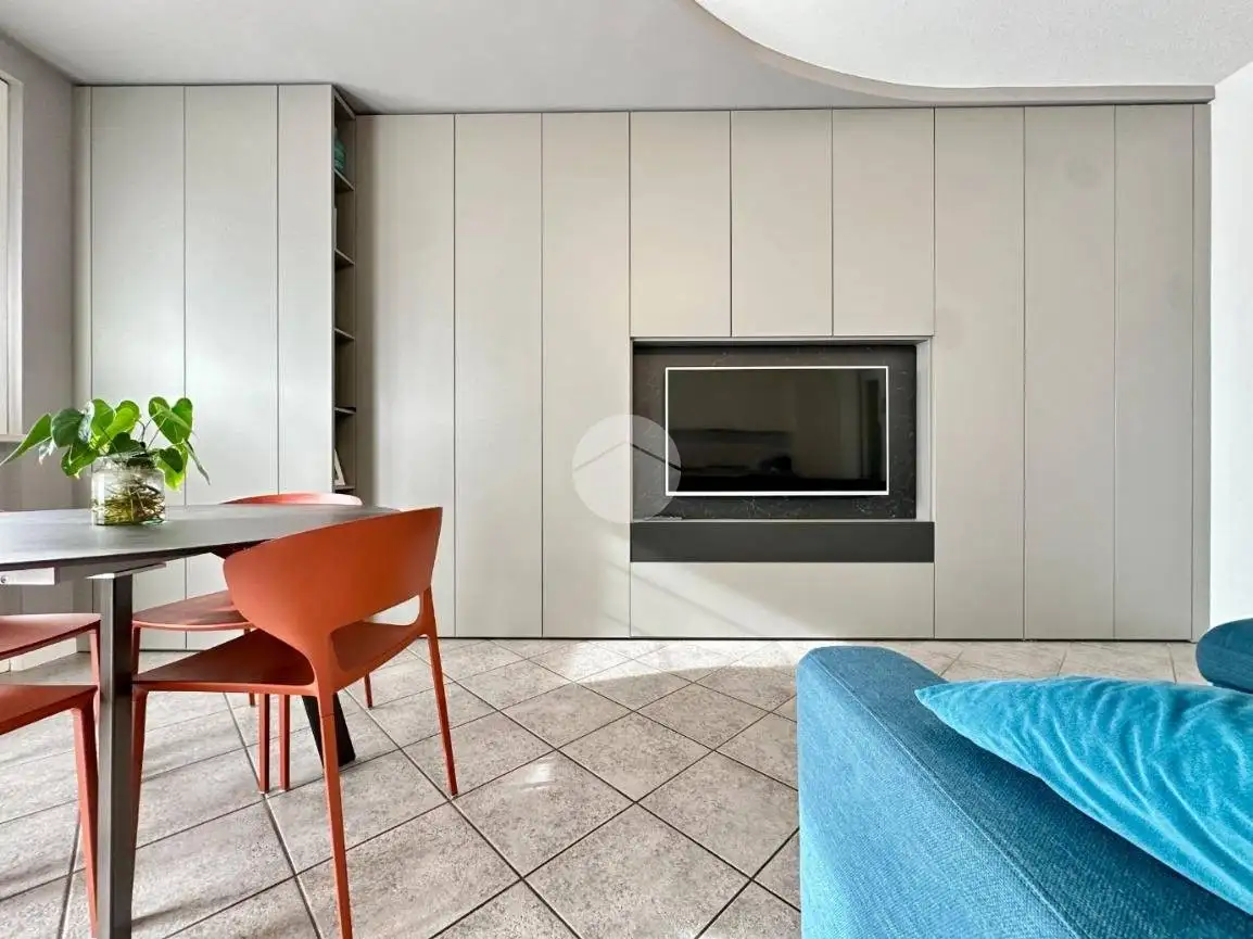 Appartamento in vendita a Dello