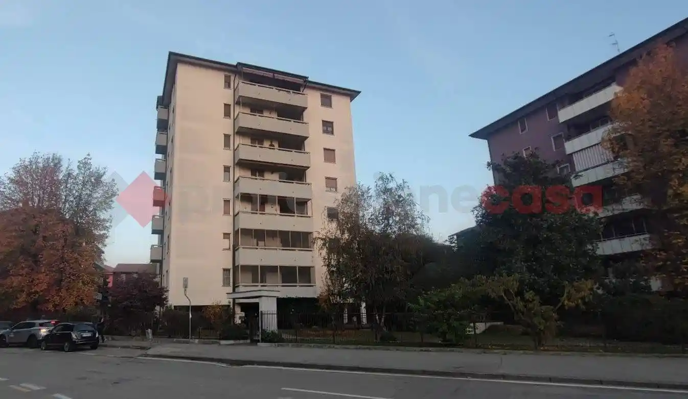 Appartamento in vendita a Locate di Triulzi