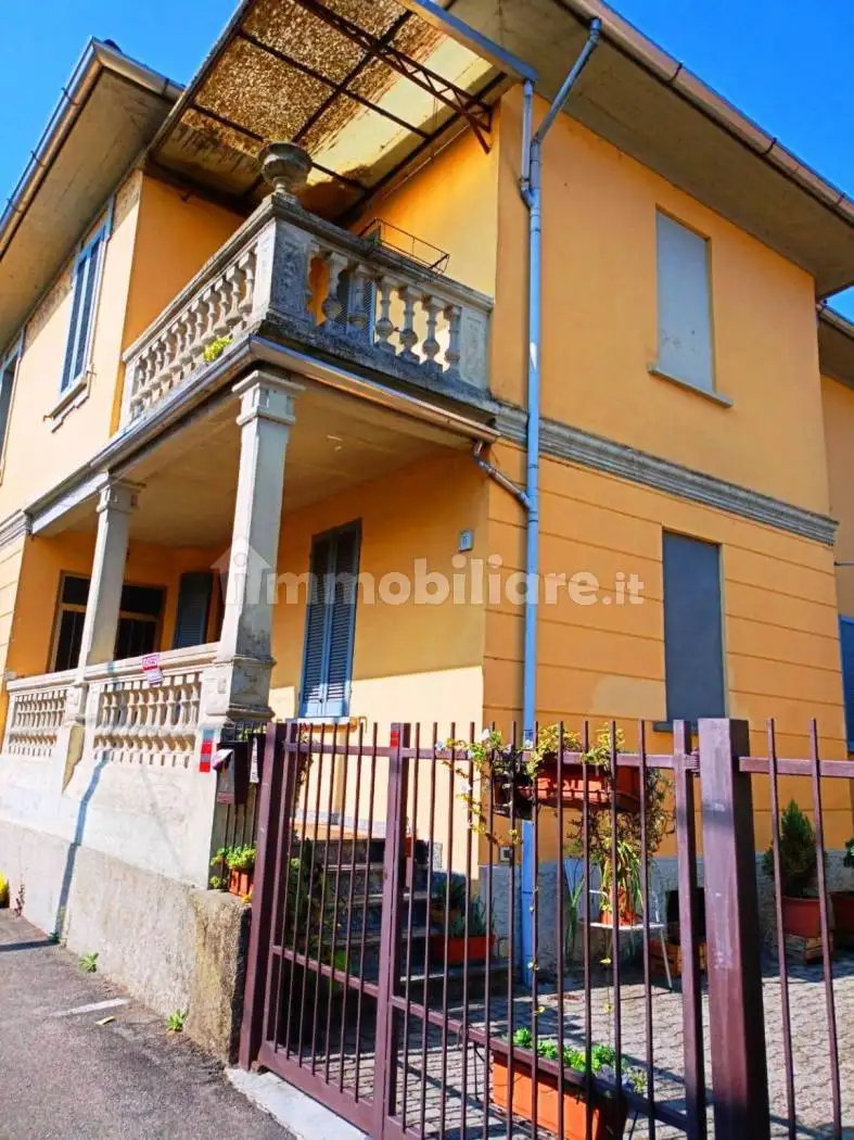 Villa in vendita a Pavia