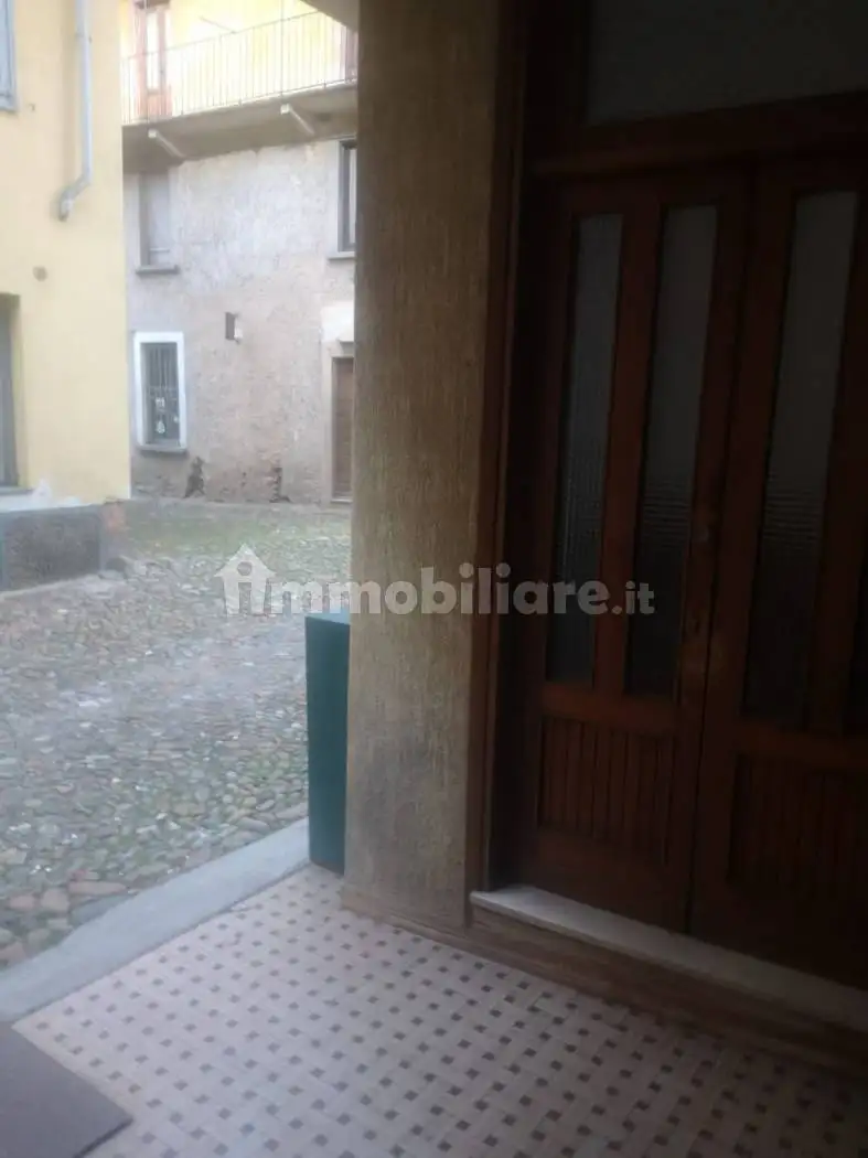 Appartamento via Vittorio Veneto 14, Brinzio - foto 3