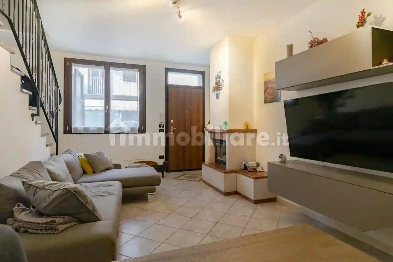 Villetta a schiera - foto 2