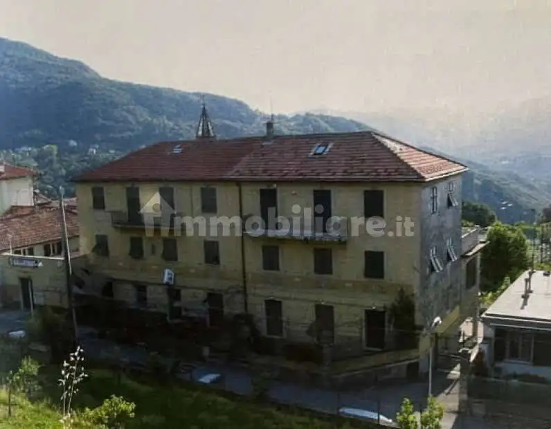 Casa indipendente in asta a Sant'Olcese