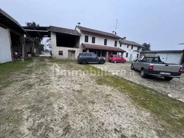 Rustico - Casale in vendita a Gambolò