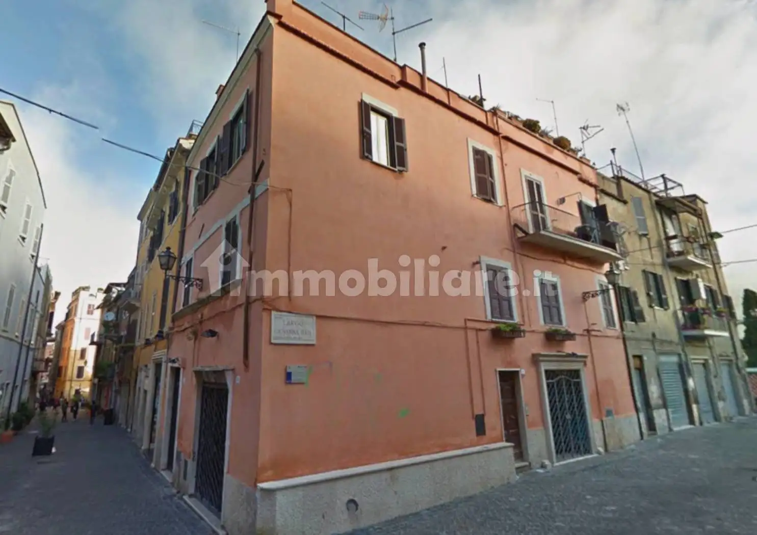 Palazzo - Edificio in Affitto - foto 3