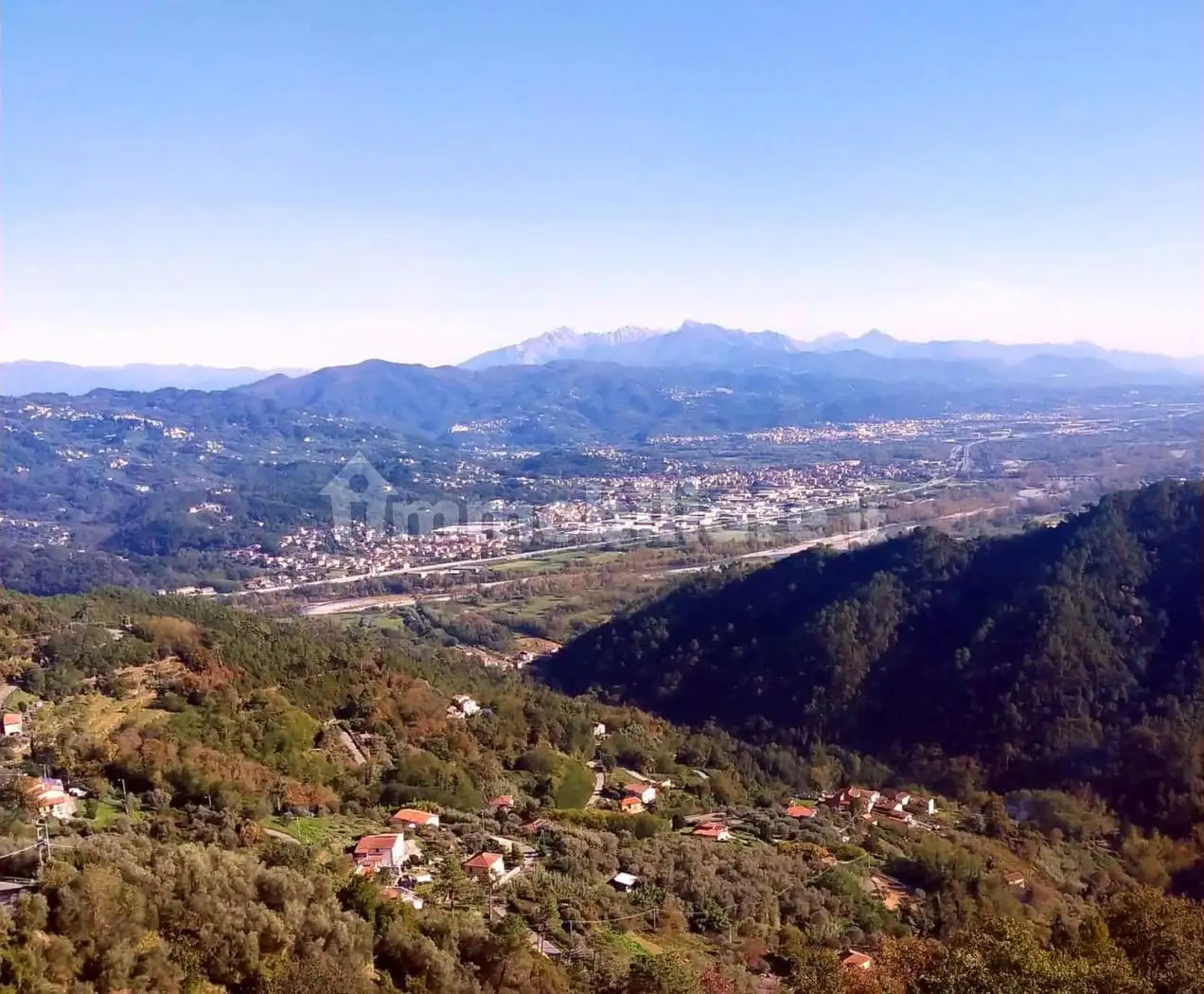 Appartamento in affitto a Follo