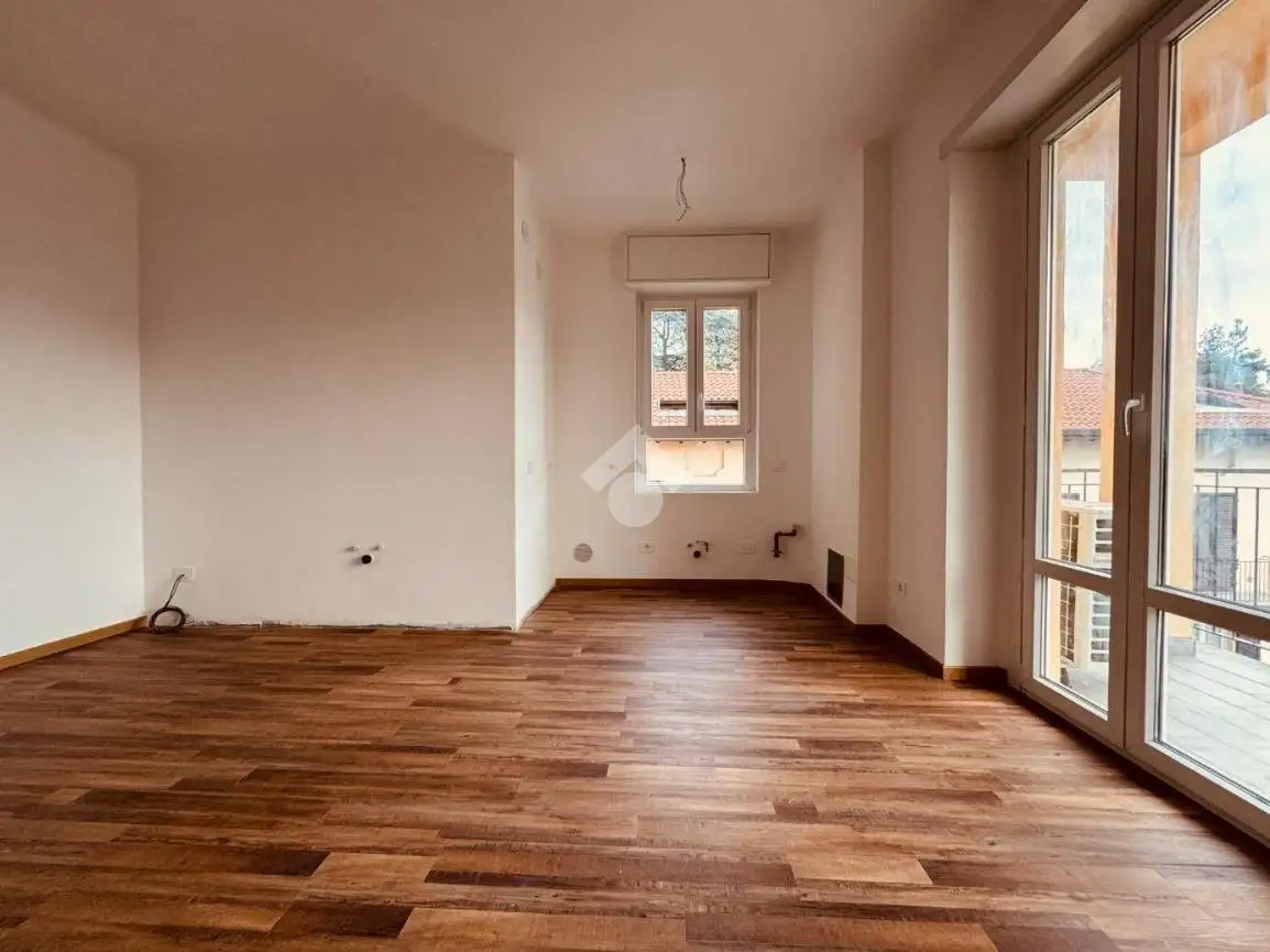 Trilocale via Giuseppe Garibaldi 5, Centro, Casatenovo - foto 2