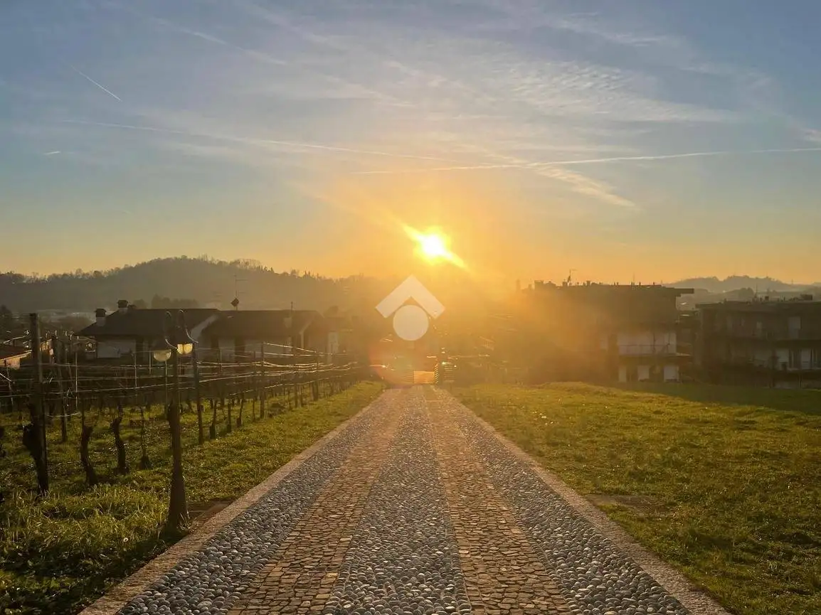 Villa in vendita a Albano Sant'Alessandro