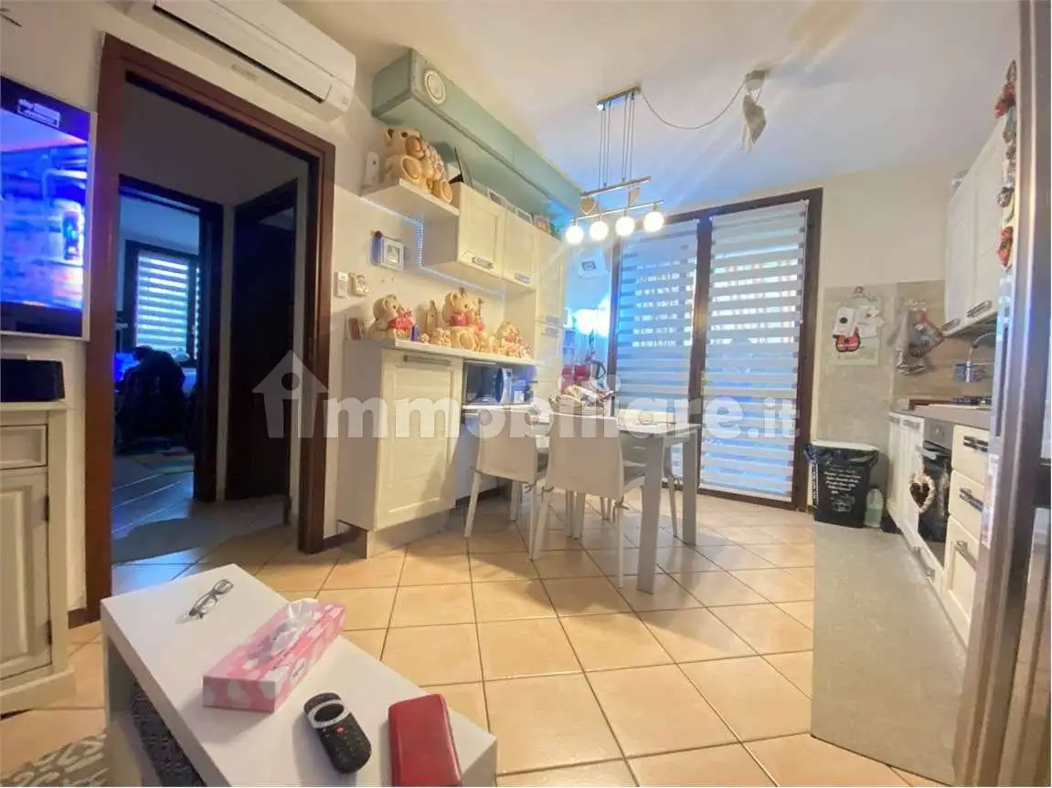 Trilocale buono stato, piano terra, Veggia Villalunga, Casalgrande - foto 5