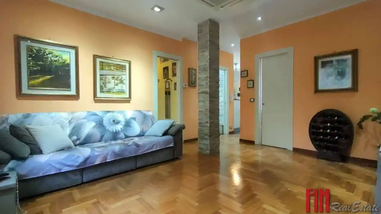 Appartamento in vendita a Genova