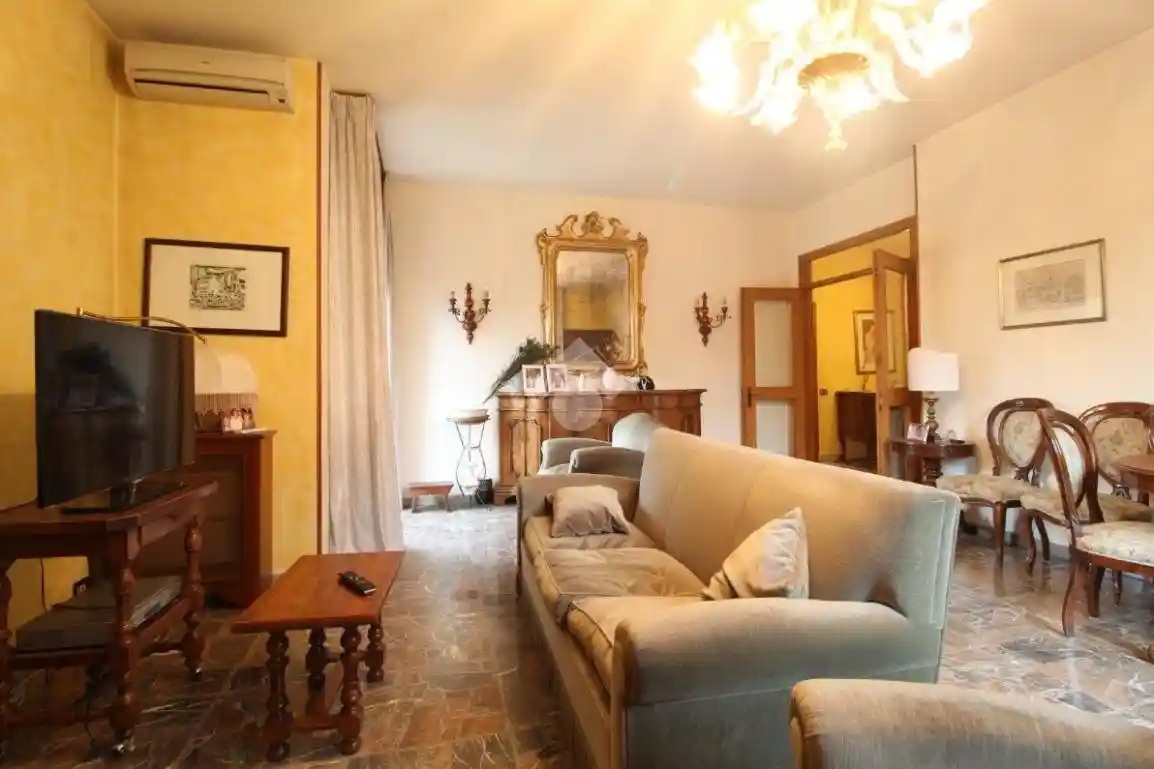 Quadrilocale via Giovanni Vecchi 8, Stazione - Reggiane, Reggio Emilia - foto 2