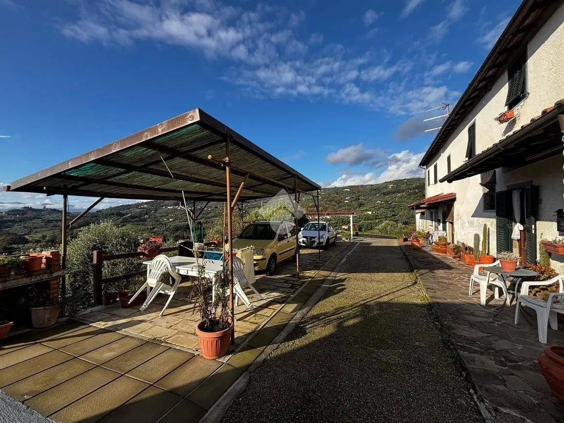 Rustico - Casale in vendita a Massa e Cozzile