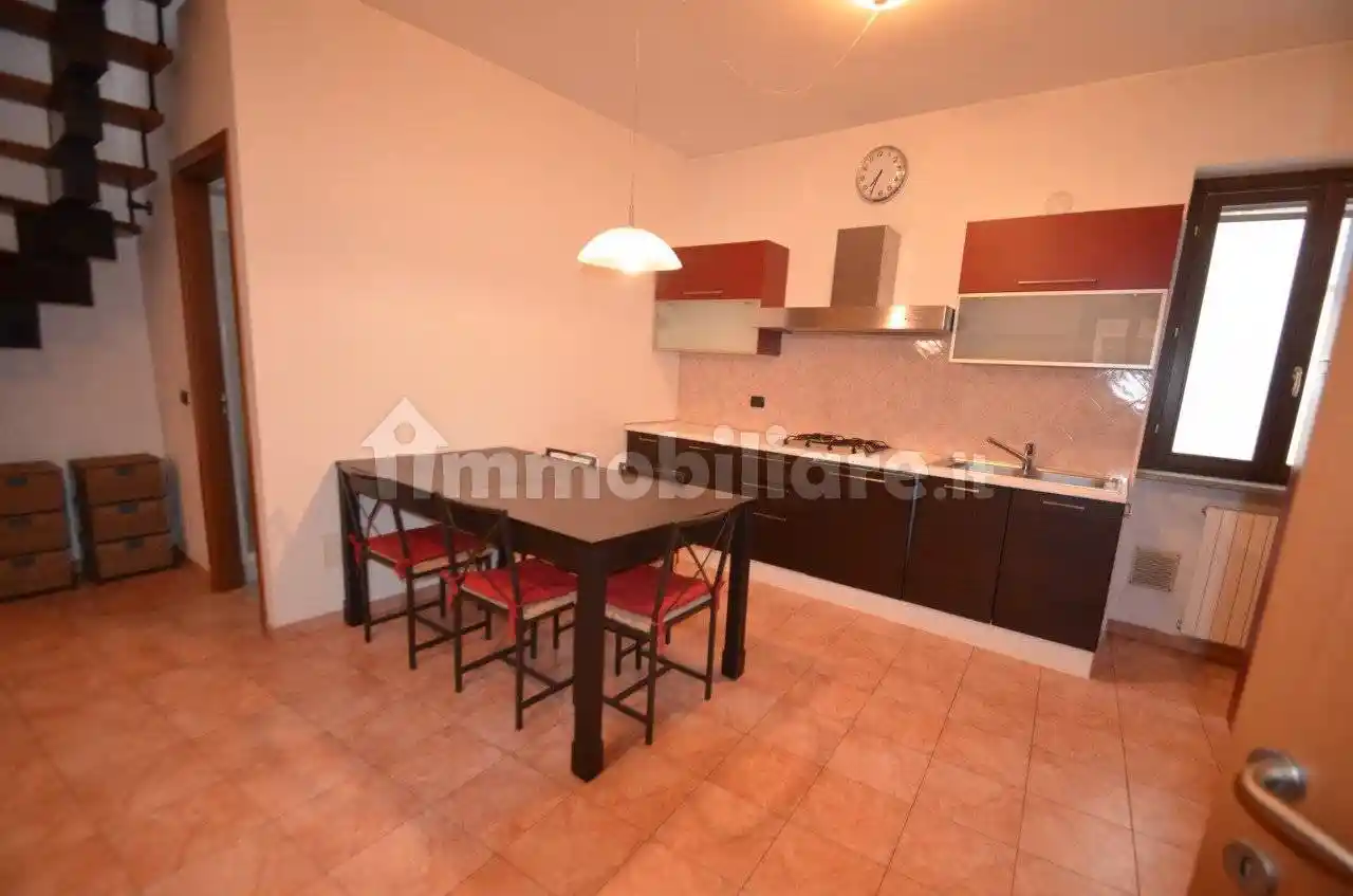 Bilocale ottimo stato, su più livelli, San Pietro, Pavia - foto 4