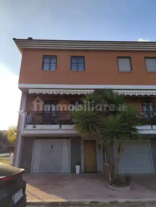 Villa a schiera via Luigi di Stefano 5, Comparto Biccari, Foggia - foto 2