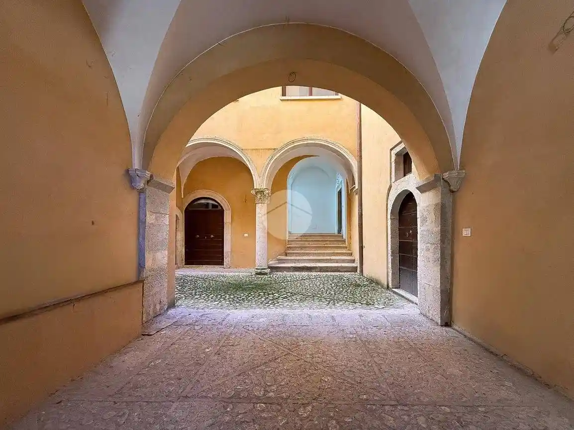 Quadrilocale piazza della Repubblica 17, Villa Comunale, L'Aquila - foto 4