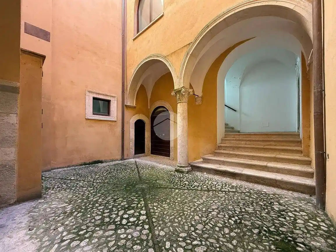 Quadrilocale piazza della Repubblica 17, Villa Comunale, L'Aquila - foto 5