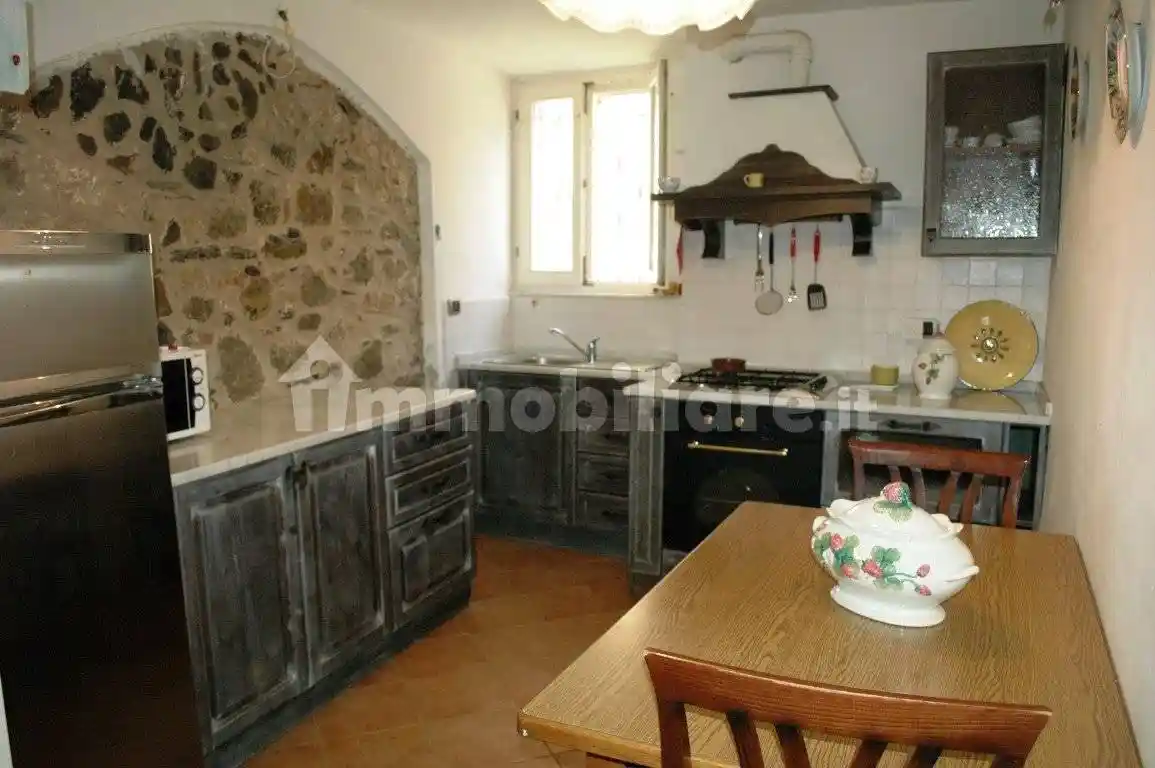 Terratetto plurifamiliare via Sottoportici 14, Centro, Castelnuovo Magra - foto 2