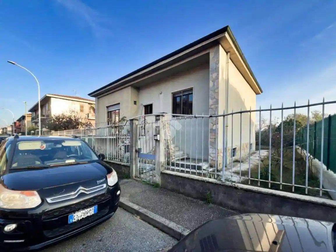 Villa unifamiliare via Cadore 1, Crosione, Pavia - foto 2