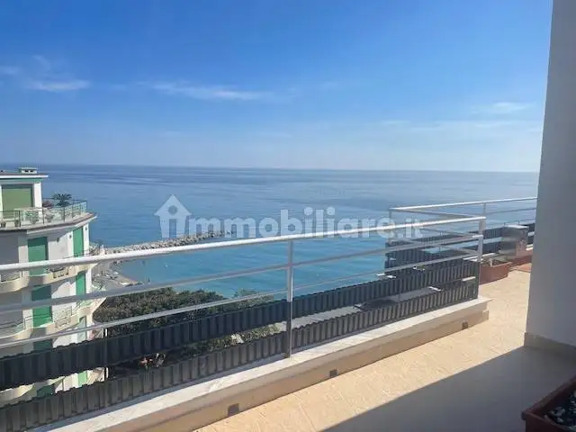 Attico - Mansarda in affitto a Ospedaletti