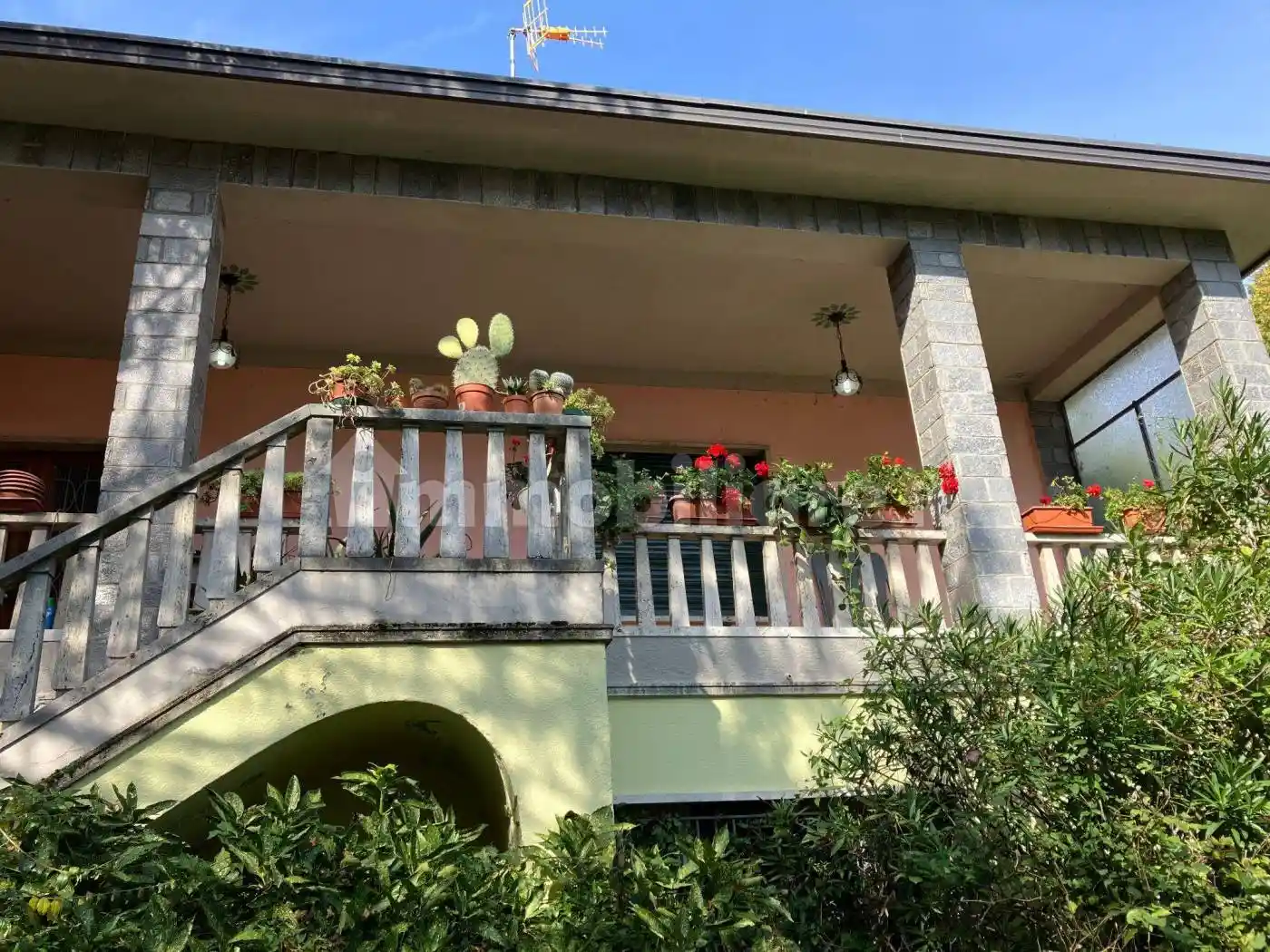 Villa in vendita a Arcisate