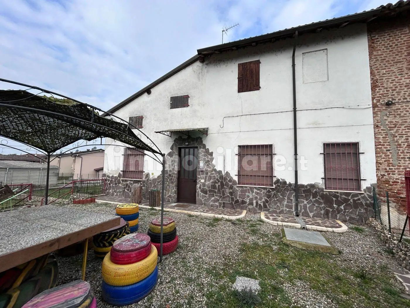 Casa indipendente in affitto a Pieve del Cairo