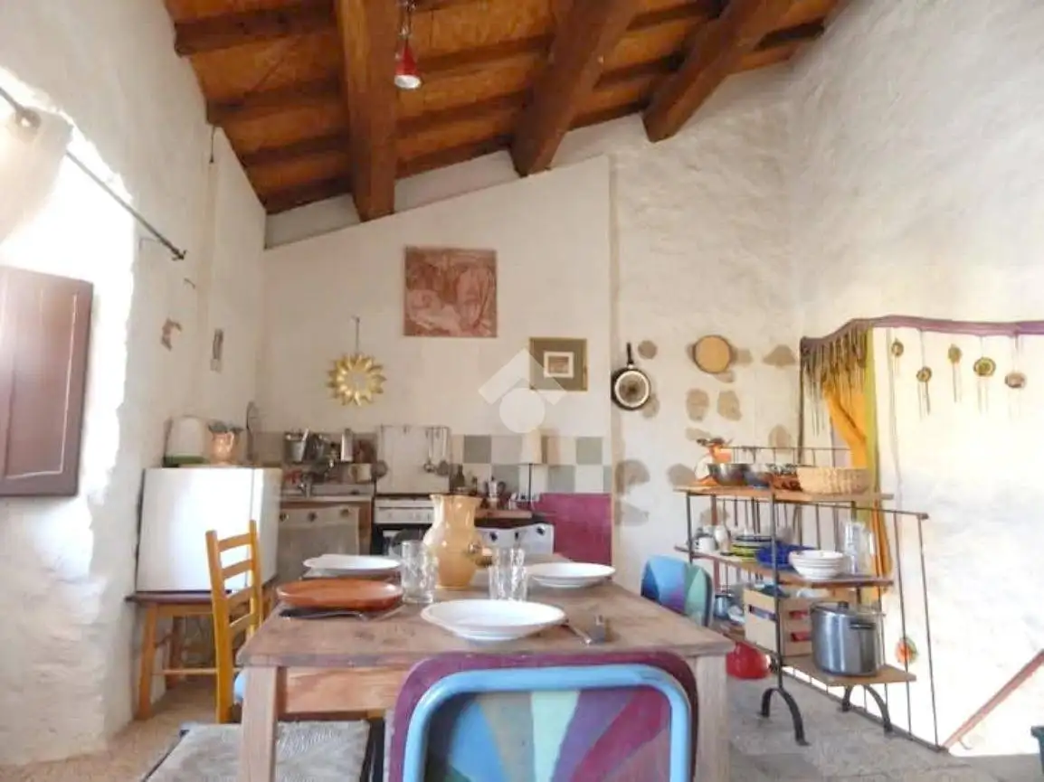 Appartamento in vendita a Tessennano