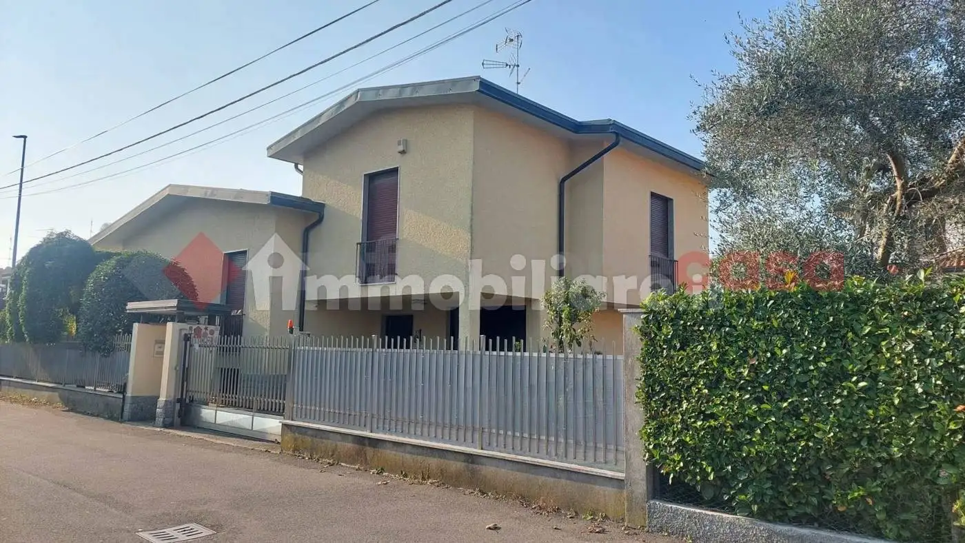 Villa unifamiliare via grossi, 1, Canegrate - foto 4