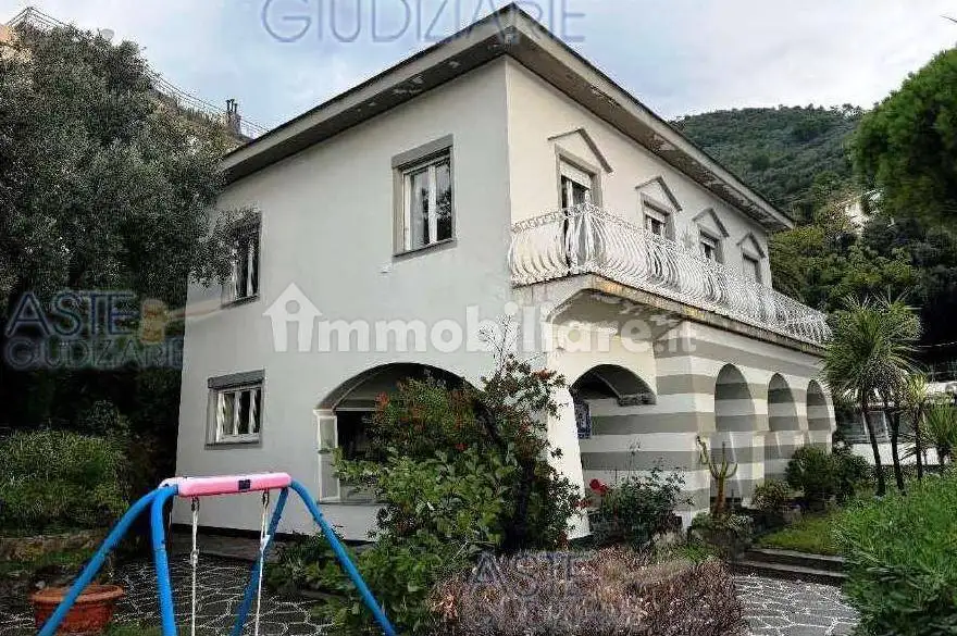 Villa in asta a Pieve Ligure