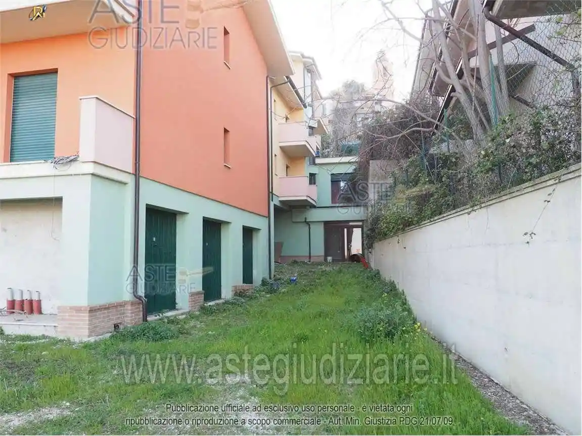 Casa indipendente all'asta via Gabriele D'annunzio ,, Colonnella - foto 4