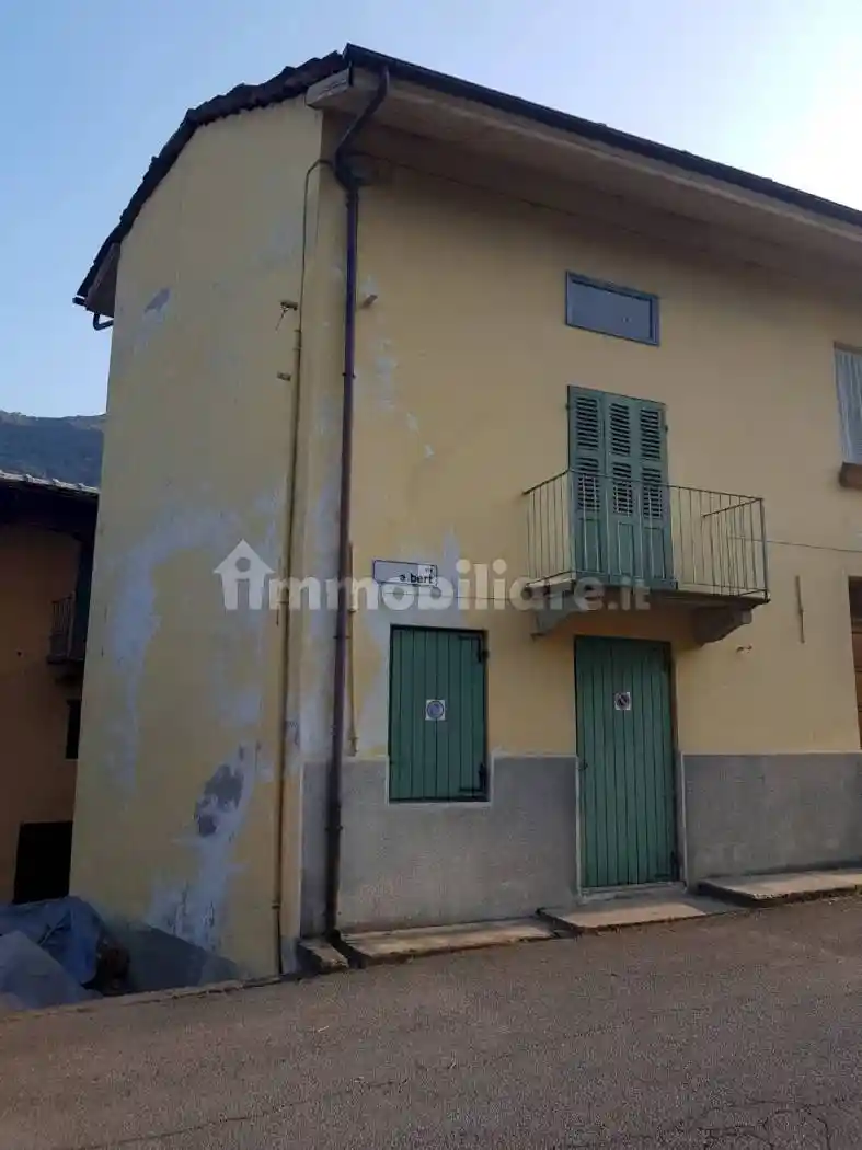 Villa in vendita a Torre Pellice