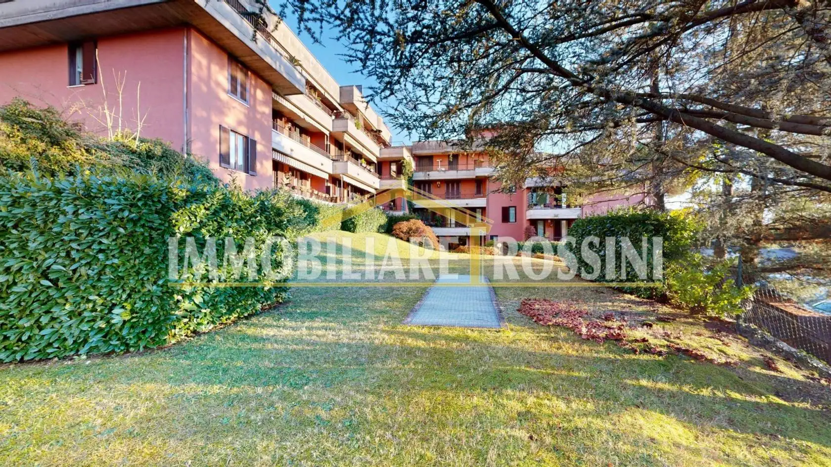 Appartamento in vendita a Varese