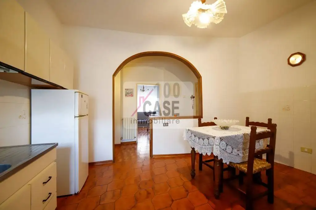 Quadrilocale via 25 Aprile, Abbadia San Salvatore - foto 4