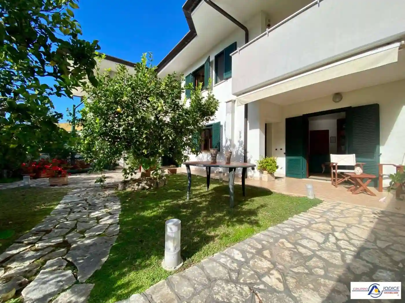 Villetta a schiera - foto 2