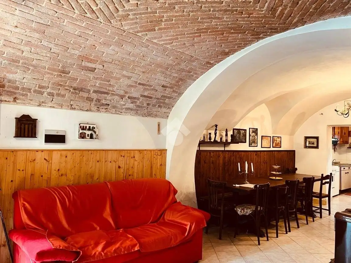 Casa indipendente in vendita a Valdilana