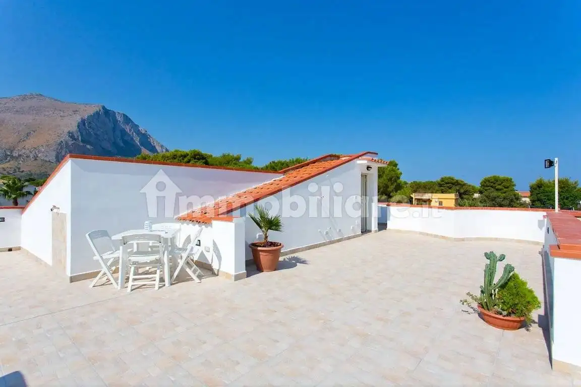 Villetta a schiera in affitto a Carini