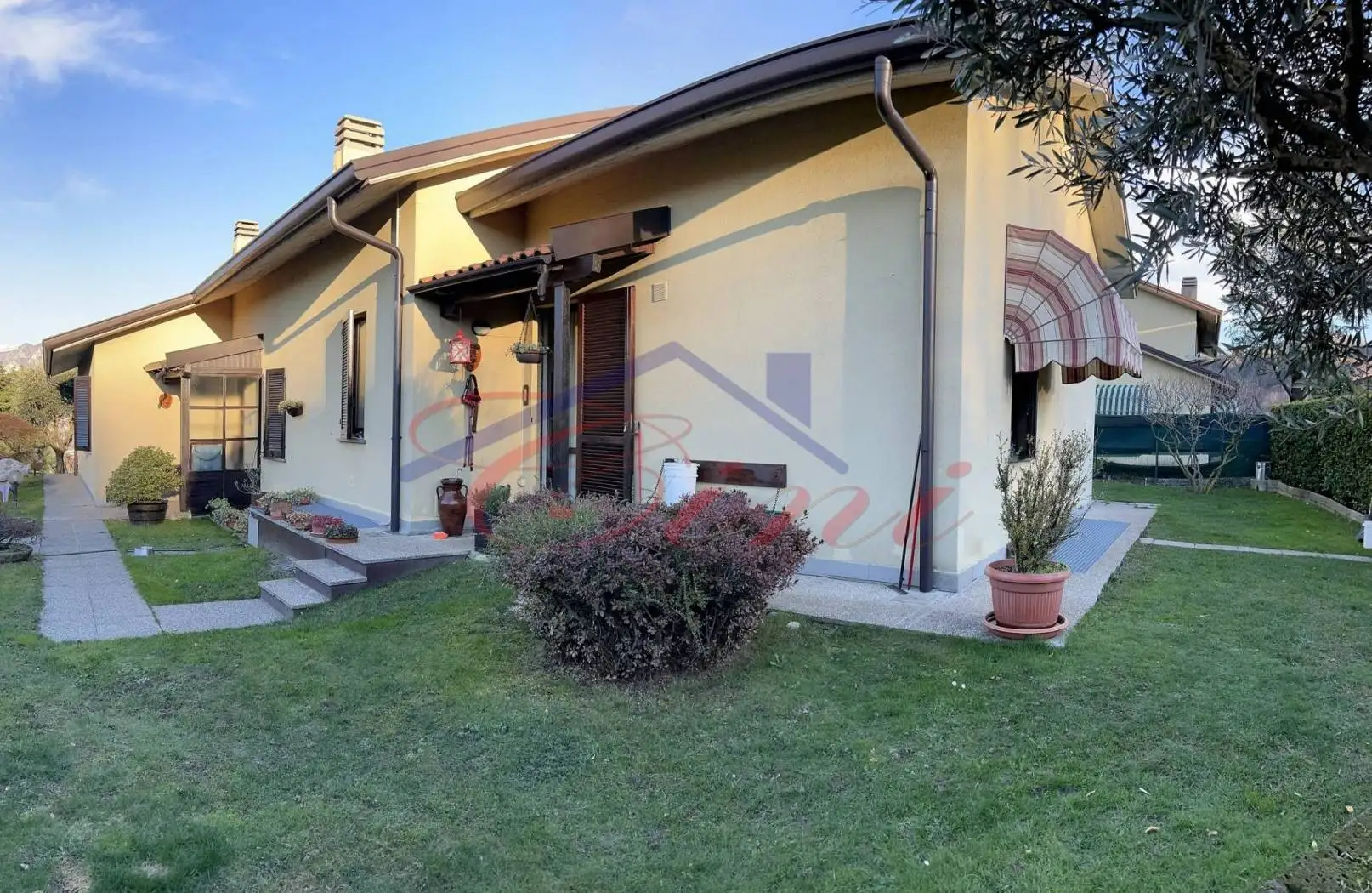 Villa in vendita a Galbiate