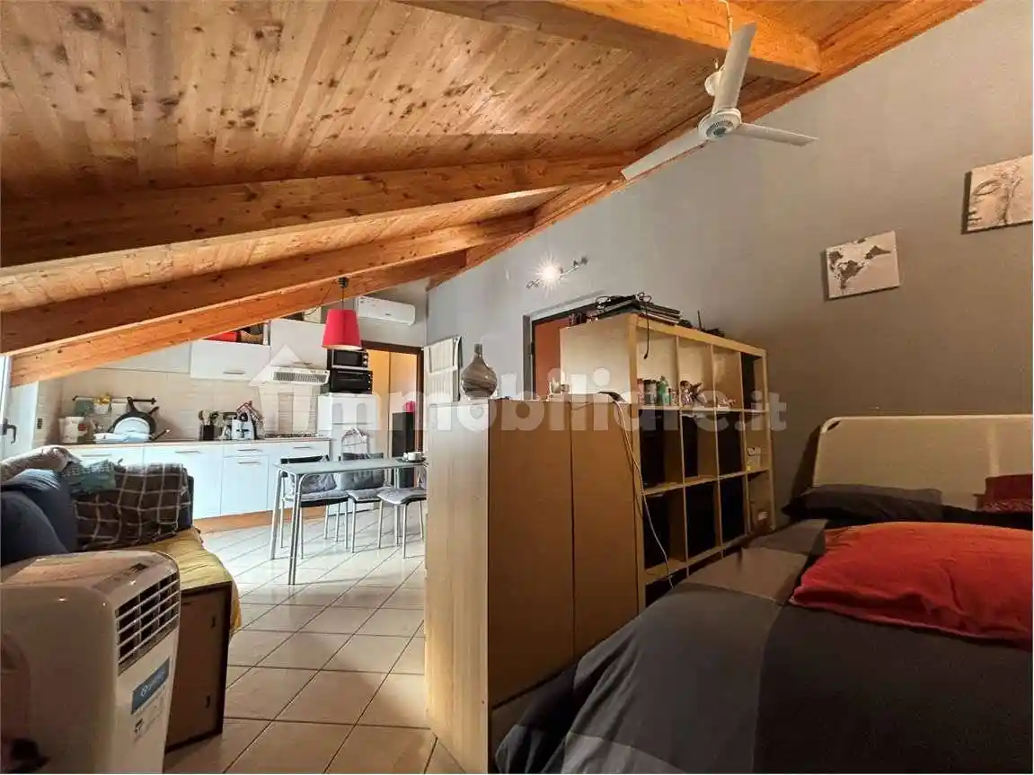 Monolocale via Cesare Battisti, 28, Cambiano - foto 4